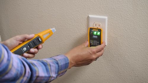 Fluke BK120 SmartTrace Breaker Finder and Socket Tester
