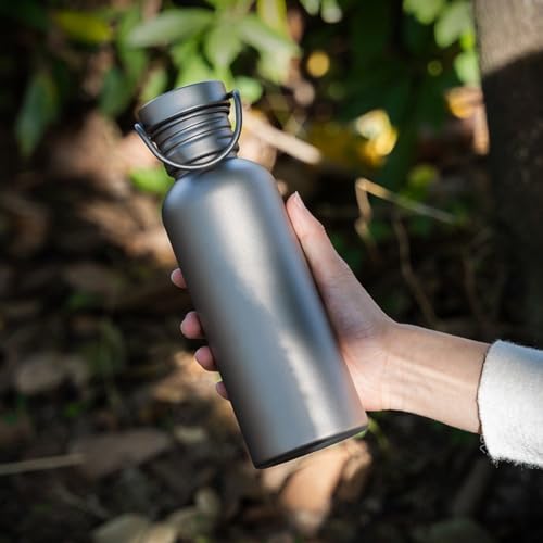 Botella de agua de titanio 750ml cantimplora ligera para turismo y camping 7