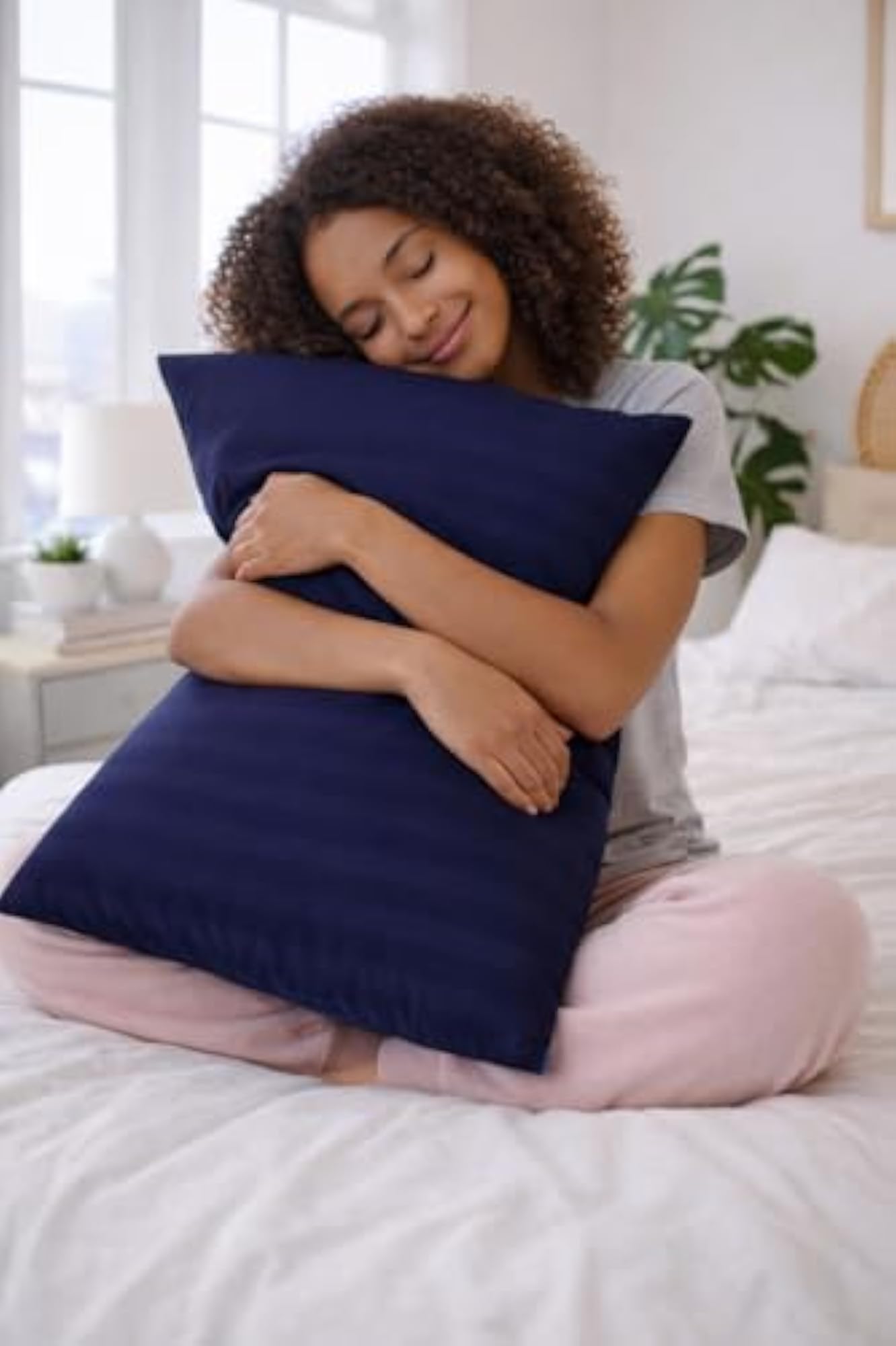 Pack of 2 Luxurious Anti-Bacterial Microfiber Pillows