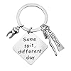 Dental Hygenist Gift Dentist Gifts for Women Men Same Spit Different Day Keychain Gifts for Dentists Male Dental Assistant Student Gifts Key Chains, silber, Small
