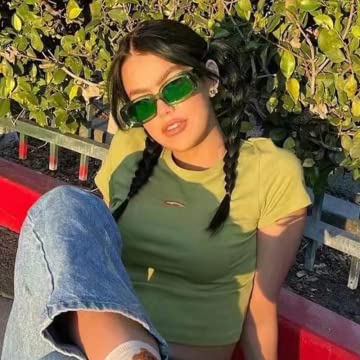 SCVGVER Y2K Trendy Rectangle Sunglasses for Women Men, Cute 90s Square Sunglasses, UV400 Protection2