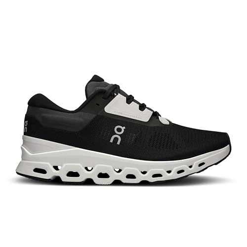 Image of On Women's Cloudstratus 3Sneaker