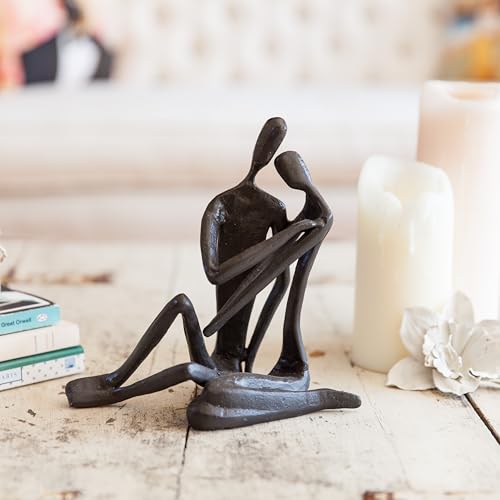 Escultura de Pareja Abrazándose de Hierro Fundido miniatura 2