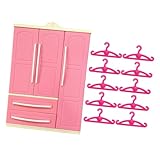 Idée cadeau : Pour un anniversaire les fêtes, cette armoire à poupées est un cadeau pratique et amusant pour les enfants qui aiment jouer à faire semblant