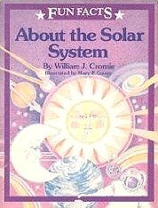 Paperback Fun facts about the solar system Book