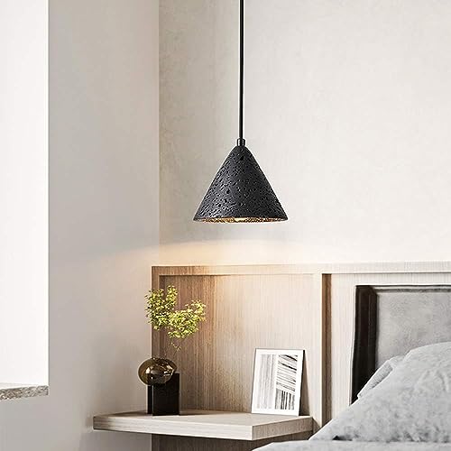 Pendentif éclairage simple noir et suspension conique en fer