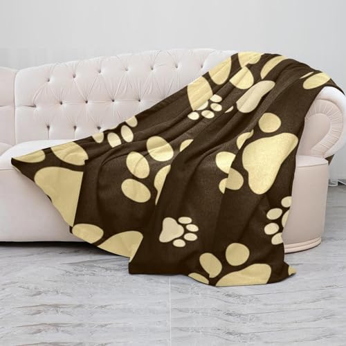 Couverture douce chat 150x200 : fini le plaid lourd sur le lit