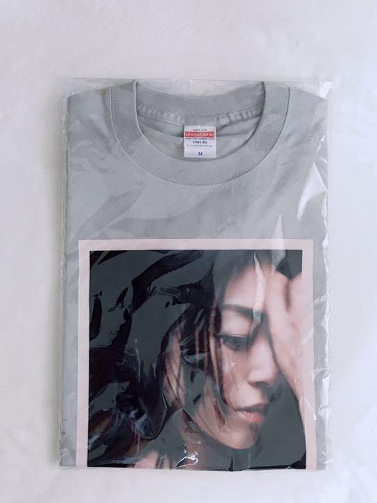 宇多田ヒカル 君に夢中 Tシャツ Mサイズ