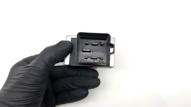 Relè Candelette 12V 4 Cilindri – Compatibile Renault, Nissan, Opel – Sostituzione 7700115078