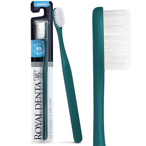 Spazzolino Medio con Particelle d’Argento | Spazzolino Manuale per Denti & Spazi Interdentali | Setole Medie Antibatteriche 99,9% | Ergonomico & Durevole | Royal Denta | Verde Smeraldo