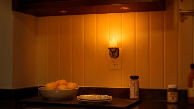 Image of Briignite Candle Night Light, Amber Night Lights Plug into Wall 2 Pack, LED Flicker Candle Night Light with Light Sensor, 0-100LM Dimmable Nightlight for Kids Hallway Bathroom