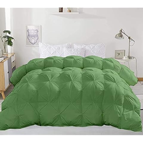 MOM COMFURTER All-Season Luxury Hotel Collection Pintuck Style Organic Cotton Alaskan King 136 x 120 Inches Size 1 Piece Pinch Pleat Comforter with 4 Corner Tabs 500 GSM Machine Washable Moss Cover