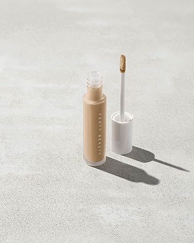 Anti-cernes liquide Fenty Beauty 240 pour masquer la fatigue et illuminer le teint