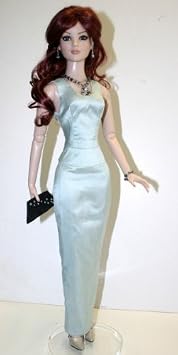 Runway Printed Sewing Pattern for 22 American Model Tonner Doll