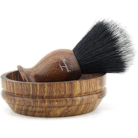 Haryali London Eco-Friendly Shaving Brush Set Cover