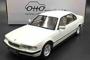 BMW 750iL 模型 シルバー 予約]MINI GT 1/64 BMW 750IL アスペン シルバーメタリック(左