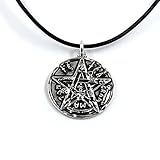 El collar o colgante tetragrammaton es un amuleto de la suerte y protección, al igual que la Cruz de Caravaca, el Ojo Turco, la Medalla Milagrosa y otro tipo de medallas religiosas