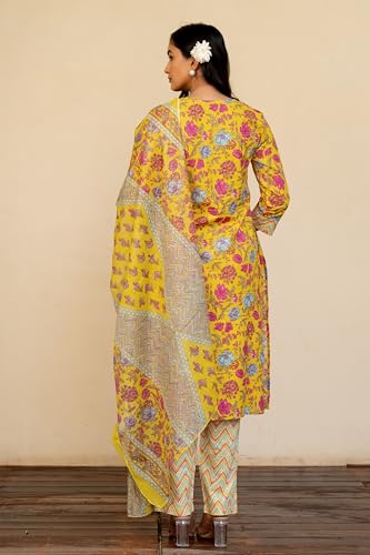 Image of MIRCHI FASHION Women's Straight Fit Pure Cotton Floral Printed Kurta Set with Dupatta and Pant