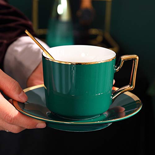 Tazze da caffè Ceramica Verde Tazza E Piattino Creativi Porcellana Semplici Set da tè Tazze da caffè da Camera Tazas para Cafe Stoviglie per Il tè