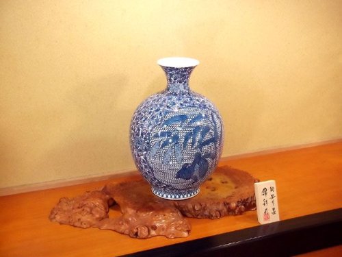 Amazon.co.jp: 有田焼・伊万里焼｜花瓶陶器・飾り壺｜高級贈答品