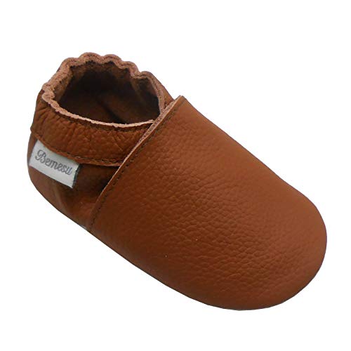 Bemesu Chaussures rampantes pour bébés Premiers Marcheurs Pantoufles en Cuir Pantoufles pour Enfants en Cuir Souple de Couleur Unie Marron (M, 6-12 M, EU 20-21) Cover