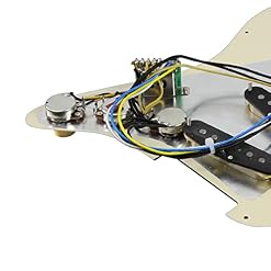 FLEOR pré-câblé Stratocaster Pickguards Alnico 5 micros SSS 11 trous Strat guitare chargé Pickguard, 3 plis crème - Les Beatles, Paul McCartney, John Lennon, RIngo Starr, George Harrison FLEOR pré-câblé Stratocaster Pickguards Alnico 5 micros SSS 11 trous Strat guitare chargé Pickguard, 3 plis crème – Image 3
