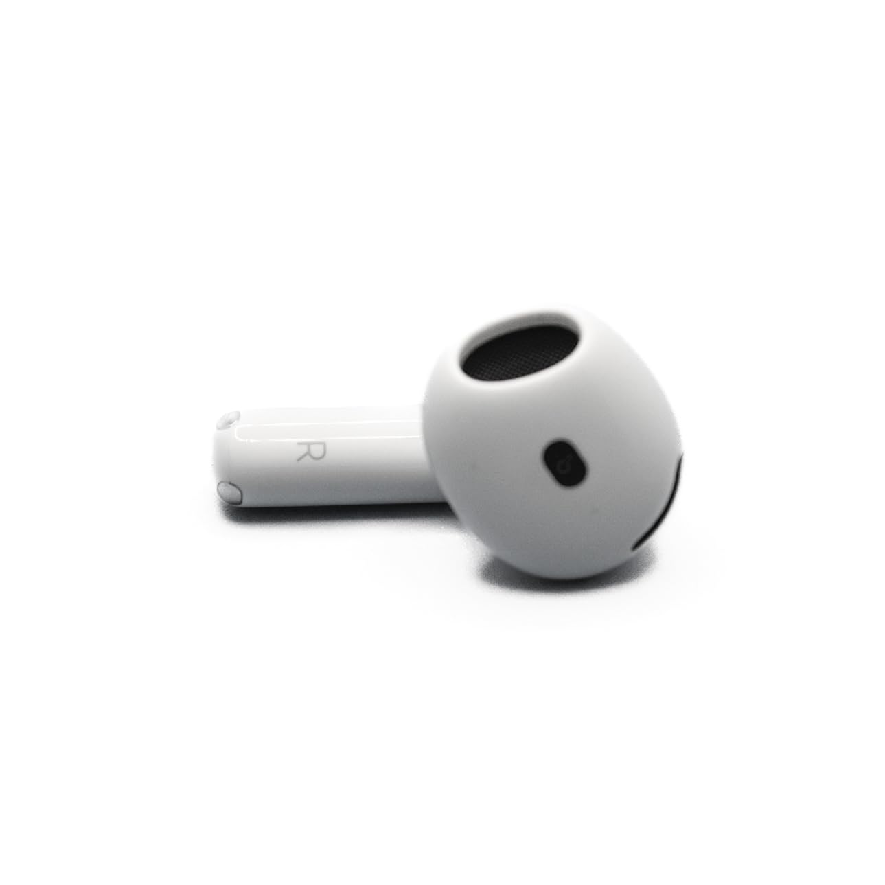 Amazon.com: Apple AirPods 4 - Right Replacement AirPod (A3050