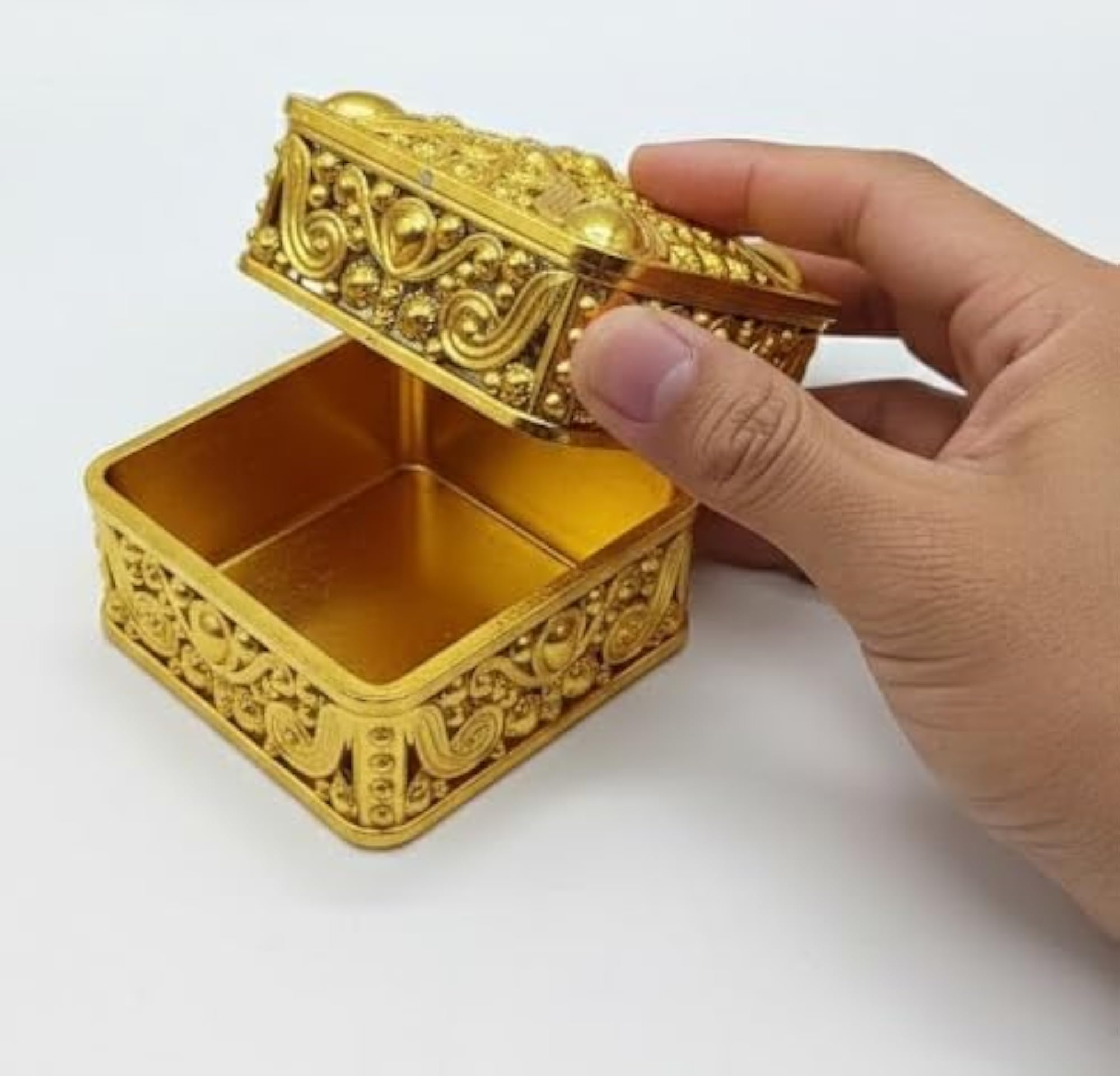 Golden Colour Decorative Gift Square Box, Mini Storage Container