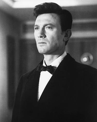 Amazon ローレンス ハーヴェイ16xポスターをフィーチャー満州候補 アートフレーム ポスター オンライン通販