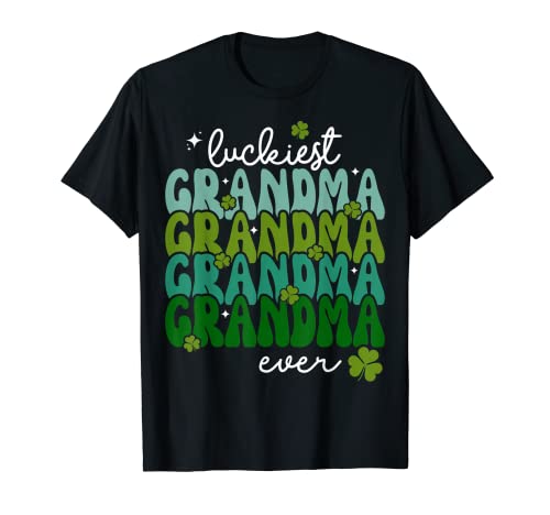 Luckiest Grandma Ever Groovy Retro Día de San Patricio Camiseta