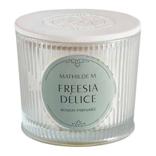 Bougie parfumée Mathilde M. Freesia Délice pour sublimer l'ambiance de votre salon