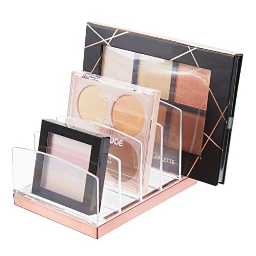 mDesign Organizador de maquillaje en plástico – Clasificador con 5 compartimentos para organizar maquillaje – Bandeja organizadora para lavabo, tocador o armario – transparente/dorado rojizo