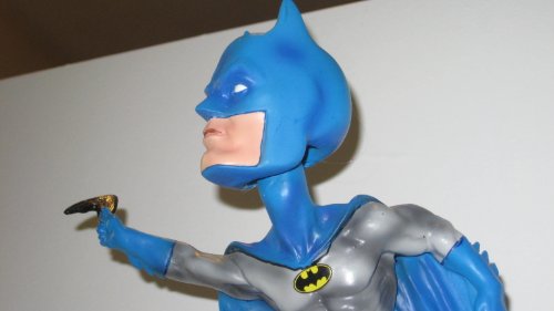 Bobble Head Silver Age Batman pour décorer votre bureau de geek rétro