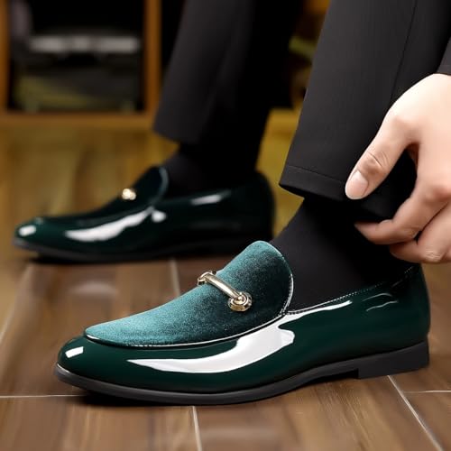 Santimon Fashion Loafers Men Dress Velvet Patent Leather Driving Flats Slip on Casual Moccasins Shoes3