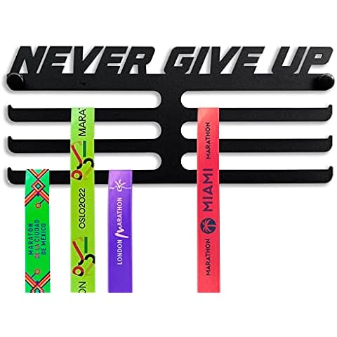 Colgador de medallas y dorsales de acero MEOLLO (100%) - NEVER GIVE UP Cover