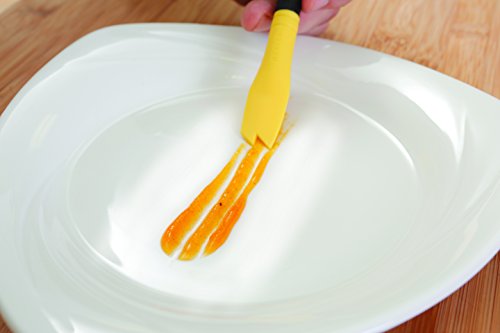 Image of Mercer Culinary Silicone Plating Saw Tooth Brush