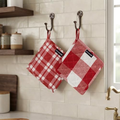 Image of Encasa XO Oven Microwave Pot Holders Trivets 21 cm (4 pc) for Kitchen Cooking & Baking - Heat Resistant, Thick & Safe, Protection of Hands from Hot Utensils, Grill, BBQ - Red Combo