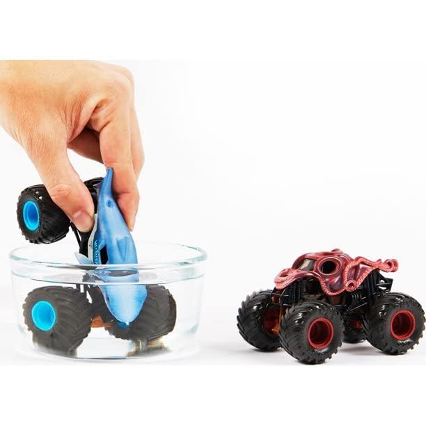 Amazon.com: Spin Master Monster Jam 1:64 Scale Color