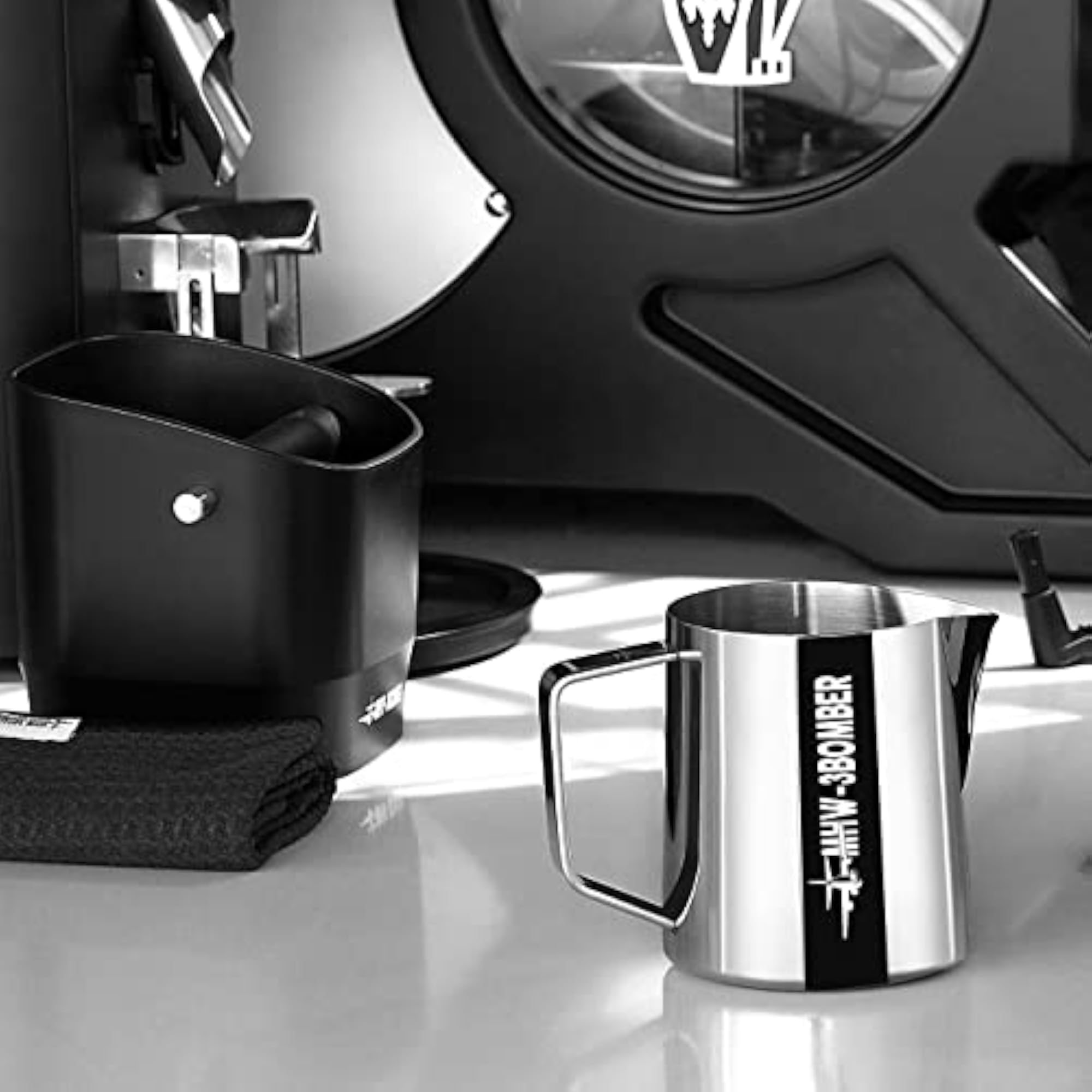 Stainless Steel Milk Frothing Pitcher with Precision Spout