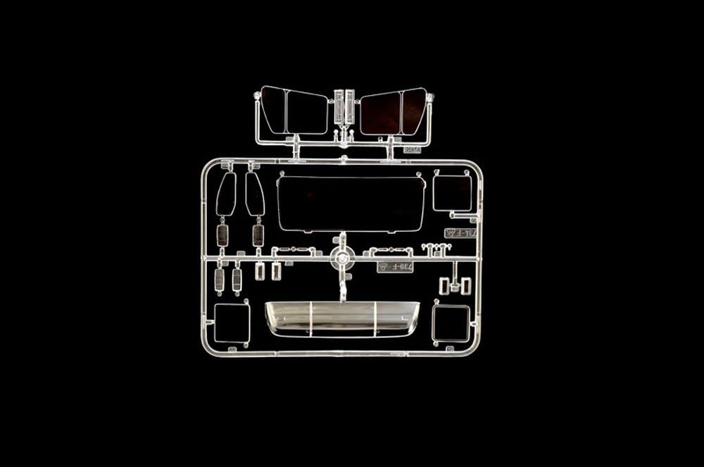 Italeri 3956 1:24 1:24 Mercedes-Benz SK1844 LS V8 - Modellbau, Bausatz, Standmodellbau, Basteln, Hobby, Kleben, Plastikbausatz, detailgetreu, Mehrfarbig, IT3956