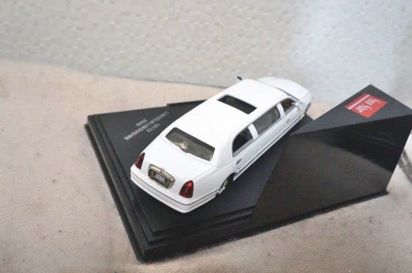 Amazon | Sun Star リンカーン リムジン 2000 1/43 ミニカー 白 Amazon | Sun Star リンカーン リムジン 2000 1/43 ミニカー 白