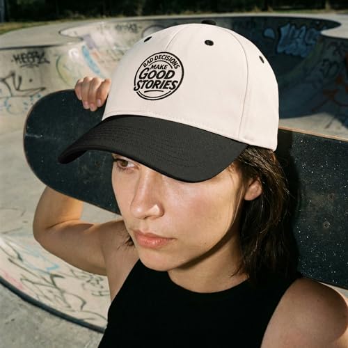 Gorra de béisbol ajustable con bordado negro miniatura 3