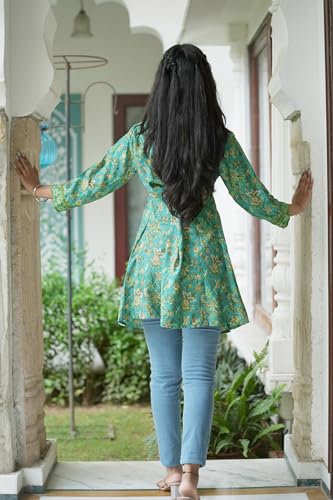 Image of Yash Gallery Women's Polyester Relaxed Fit Short Floral Placet 3 /4 Sleeve and Keyhole Neck Printed Kurti