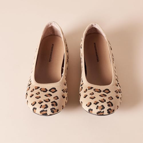 Image of Amazon Essentials Women's Comfortable Round Toe Ballet Flats, Cushioned Memory Foam
