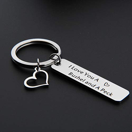 MAOFAED Mom Gift Grandma Gift I Love You A Bushel and A Peck Mother Daughter Gift2