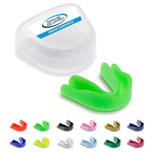 GAME GUARD Sports Mouthguard Easy Fit Boil & Bite Gum Shield for Kids/Junior (Age 8+) Mouth Guard for Rugby Hockey GAA Ideal for Schools and Clubs (Green)