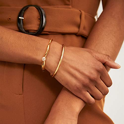 PERNNLA PEARL Wavy Gold Bangle Bracelets for Women Freshwater Cultured Pearl Bracelet Dainty Irregular Love Cuff Bangle Cute Bracelets by PERNNLA PEARL - Used condition - Image 4