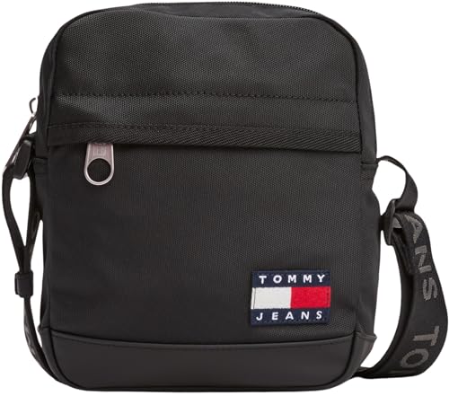 ICONICITÀ INTRAMONTABILE: L’originale borsa a tracolla Tommy Jeans si distingue per il suo design intramontabile e la linea classica. Tra i punti di forza del modello ci sono la tracolla regolabile e il branding Tommy Jeans sul davanti.