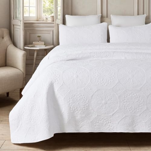 Brandream White Quilts Queen Size Quilt Bedding Set Cotton Elegant Medallion Matelasse Coverlet Set 3 Piece cover