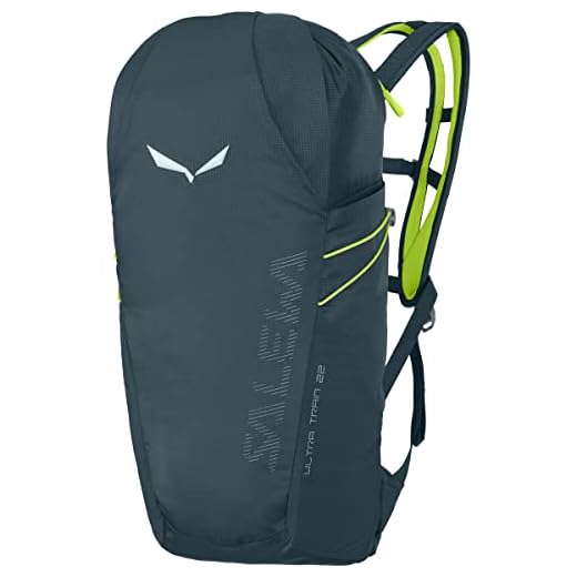 Train Seats and Hostel Beds: A Backpacker's Journey Across Europe 5 SALEWA Sporty Graphic Dry M S/S Tee T-Shirt für Herren
